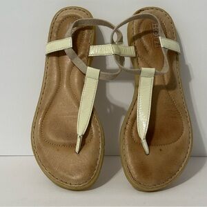 Born Women Sandals T-Strap Boho Comfort Walking Resortwear Beachy Summer Size 8